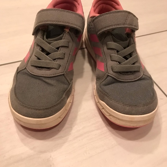 Adidas girl shoes - Picture 3 of 5